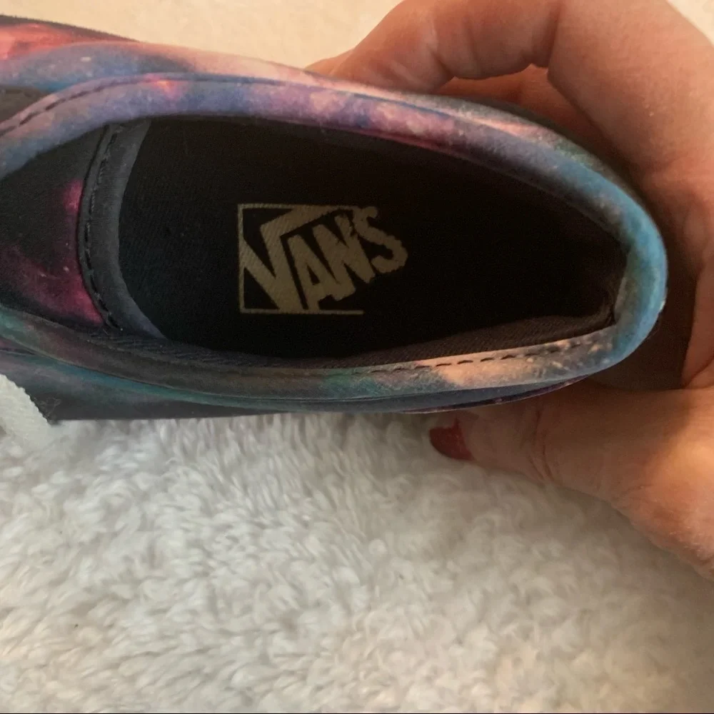Vans Off the Wall Women’s Galaxy Print Sneakers